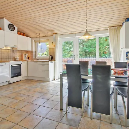 Vakantiehuis Elsy - 2-6km From The Sea By Interhome *